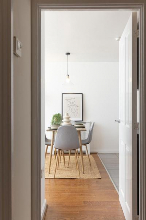 Luxury Apartment, Birmingham-Parking